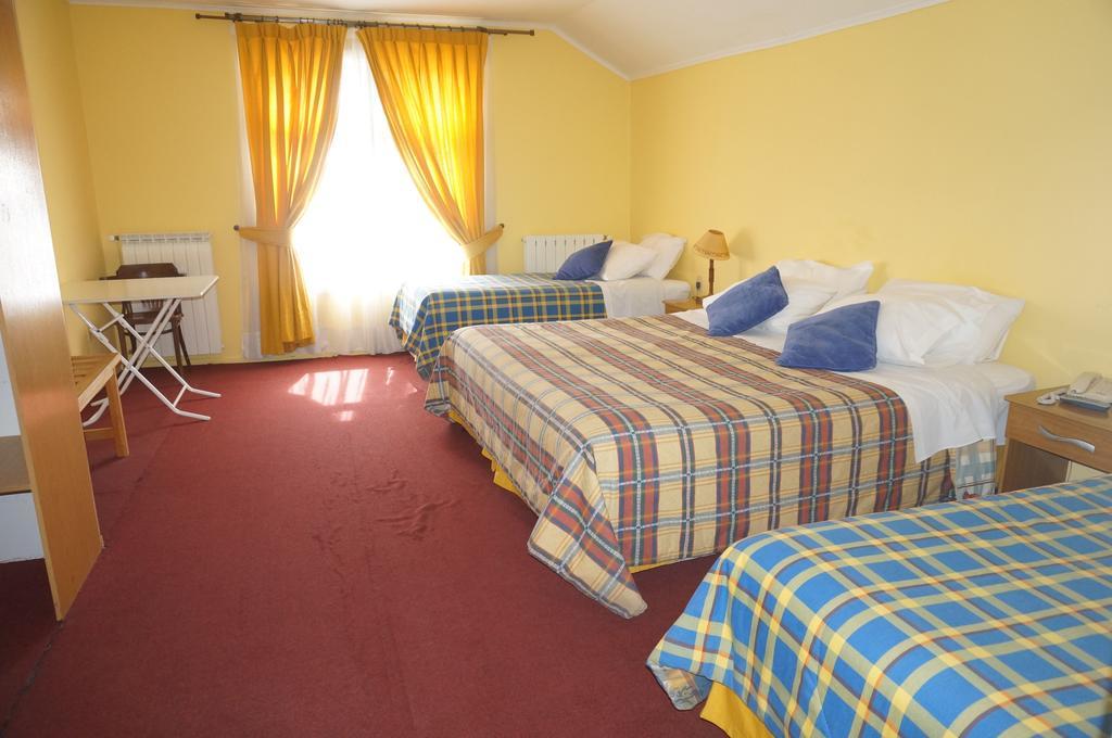 פואנטה ארנס Hostal Ovejero מראה חיצוני תמונה
