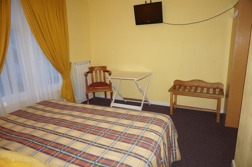 פואנטה ארנס Hostal Ovejero מראה חיצוני תמונה