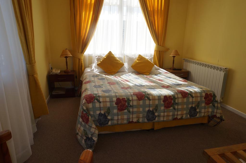 פואנטה ארנס Hostal Ovejero מראה חיצוני תמונה