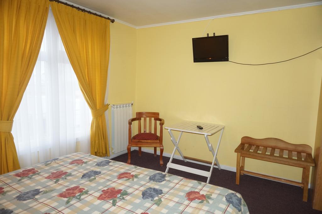 פואנטה ארנס Hostal Ovejero מראה חיצוני תמונה